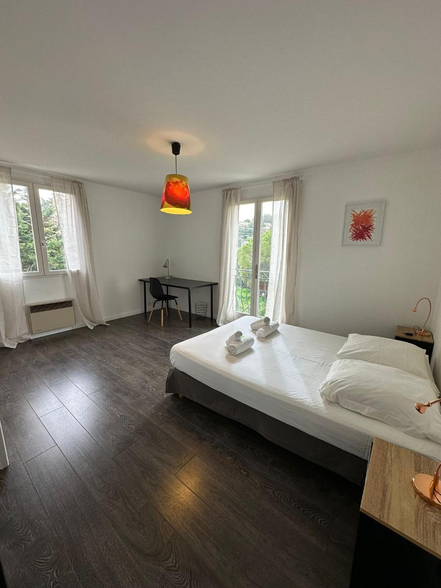 Villa Constance 3 Antibes - Spacieux Logement En Dernier Etage Exterior photo